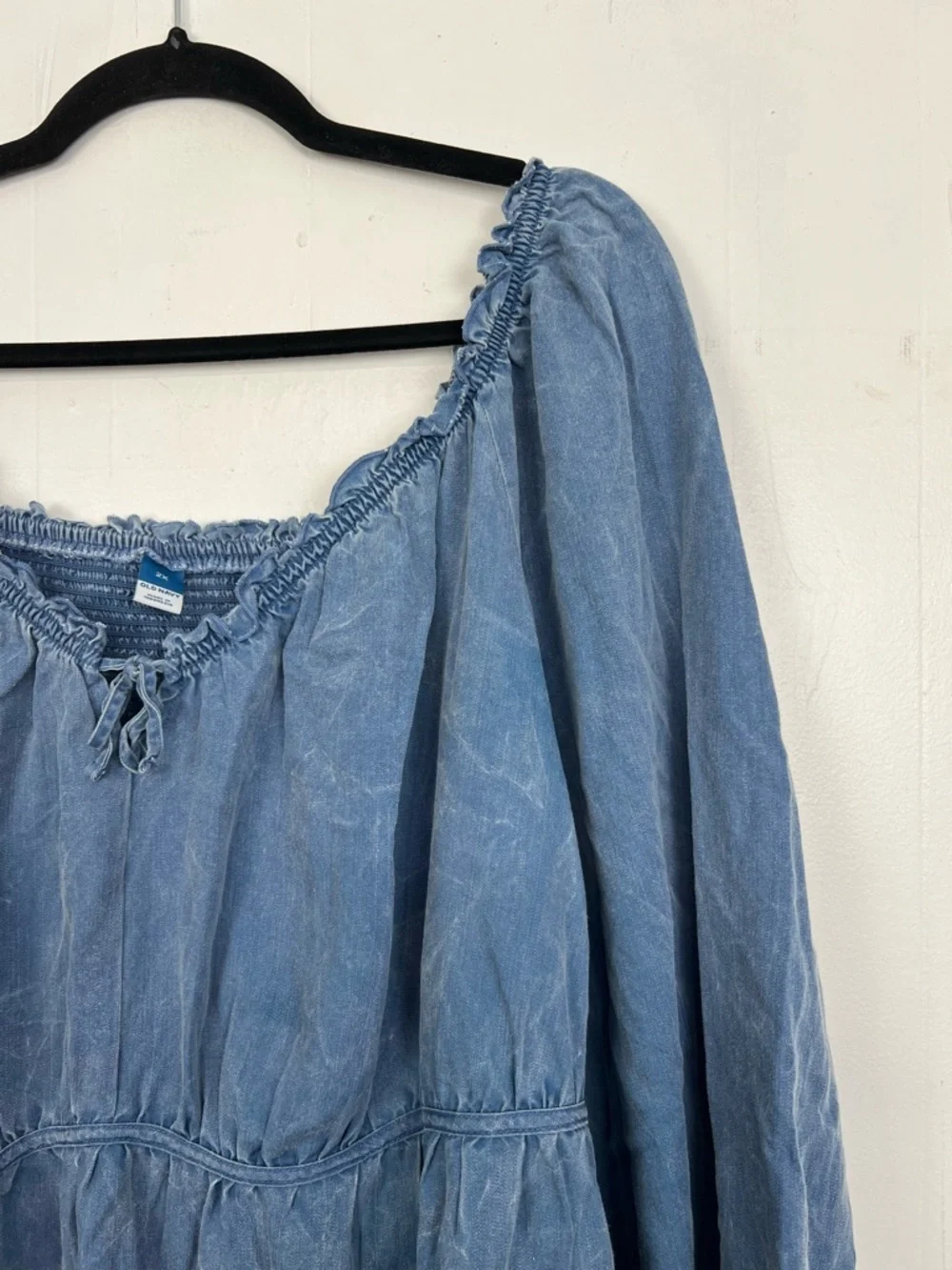 Old Navy Chambray Tiered Babydoll Dress‎ Balloon Sleeve Blue Smocked Back 2X - Picture 5 of 6